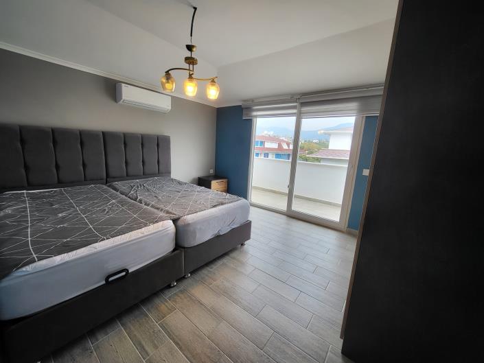 Image No.17-3 Bed Duplex for sale