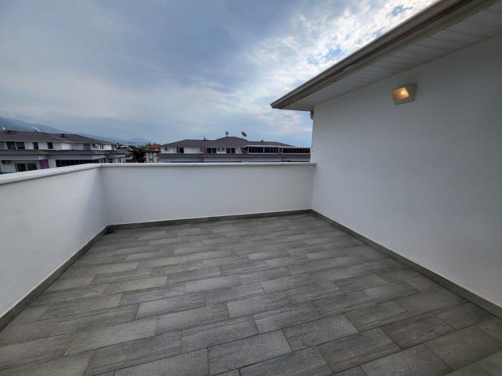 Image No.5-3 Bed Duplex for sale