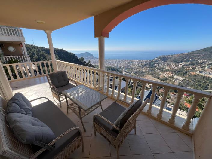 Image No.12-3 Bed Apartment for sale