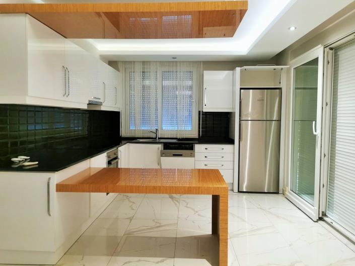 Image No.3-Appartement de 2 chambres à vendre à Kestel