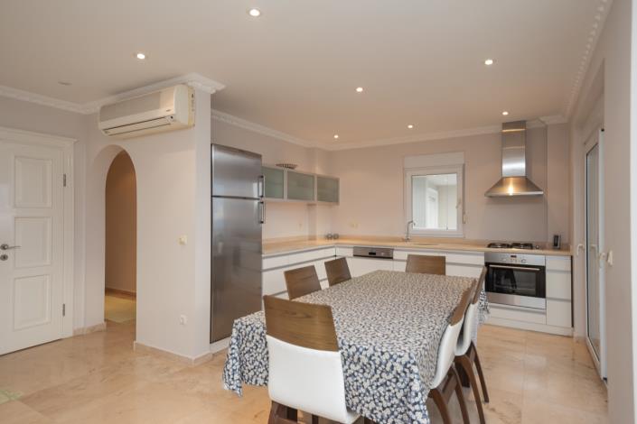 Image No.7-2 Bed Apartment for sale