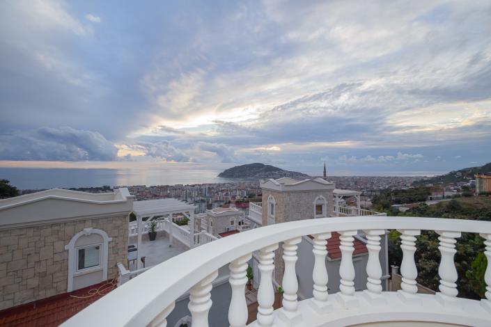 Image No.20-2 Bed Apartment for sale