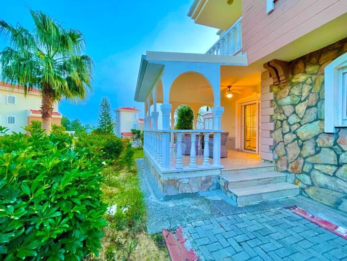 Image No.18-3 Bed Villa for sale