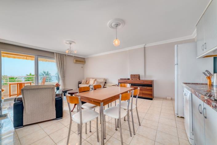 Image No.10-3 Bed Apartment for sale