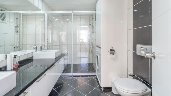 Image No.15-2 Bed Apartment for sale