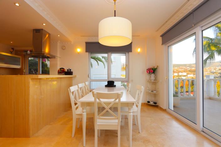 Image No.7-4 Bed Villa for sale