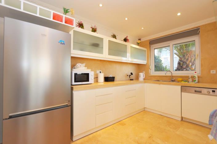 Image No.9-4 Bed Villa for sale