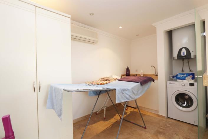 Image No.17-4 Bed Villa for sale