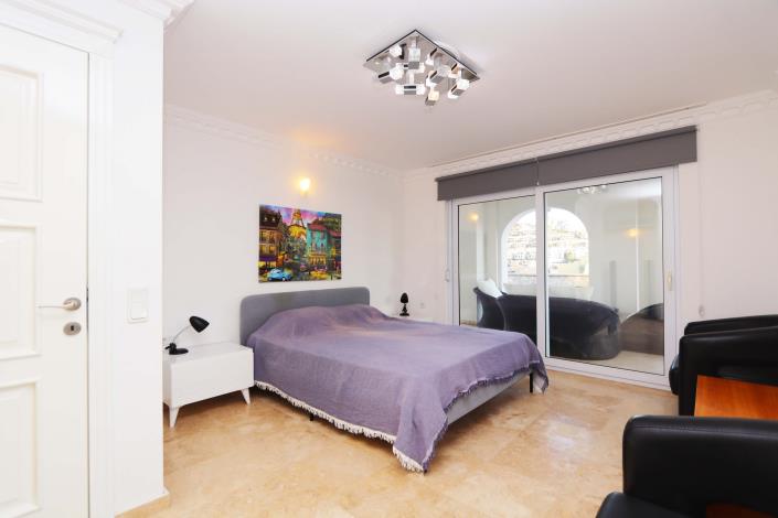 Image No.19-4 Bed Villa for sale