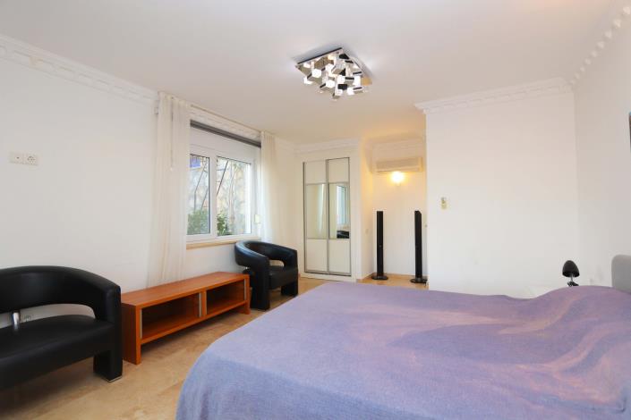 Image No.20-4 Bed Villa for sale