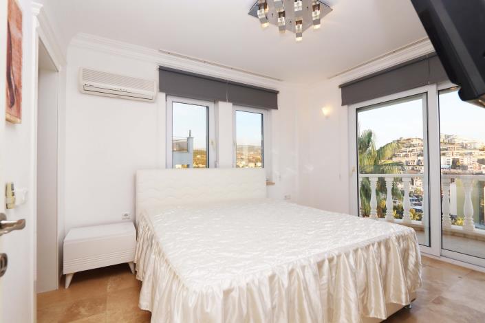 Image No.26-4 Bed Villa for sale