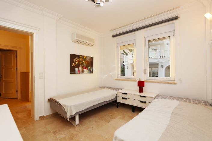 Image No.30-4 Bed Villa for sale