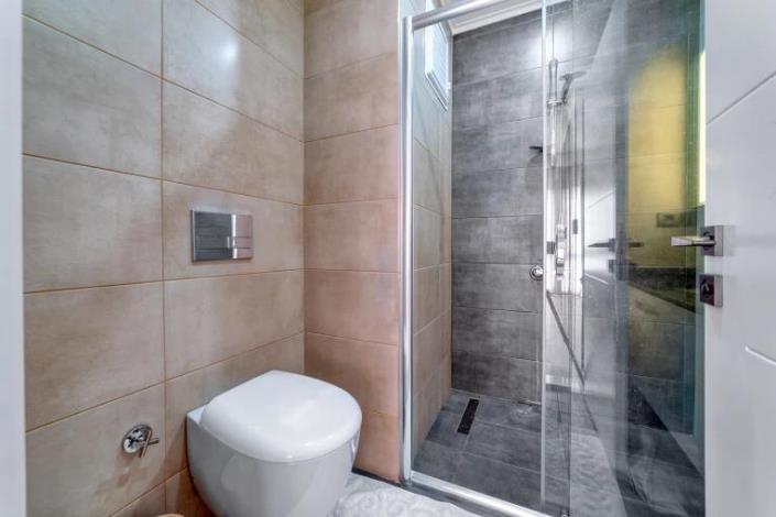 Image No.18-2 Bed Apartment for sale