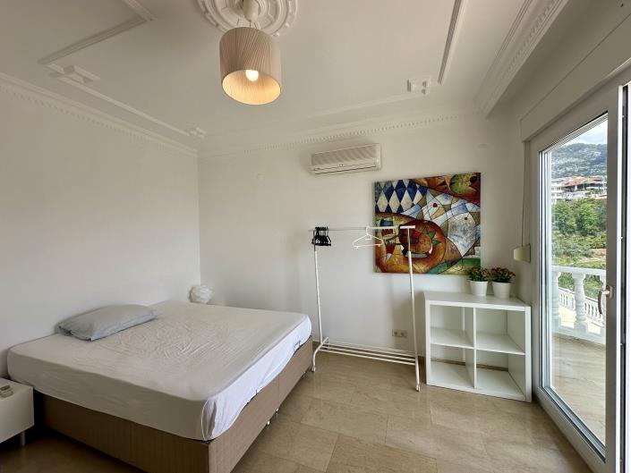 Image No.12-3 Bed Villa for sale