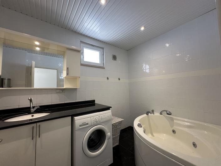 Image No.14-3 Bed Villa for sale