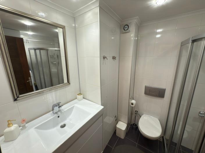 Image No.11-1 Bed Apartment for sale