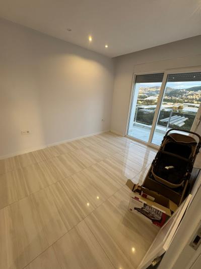 Image No.10-4 Bed Duplex for sale