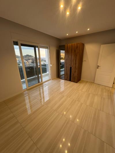 Image No.12-4 Bed Duplex for sale