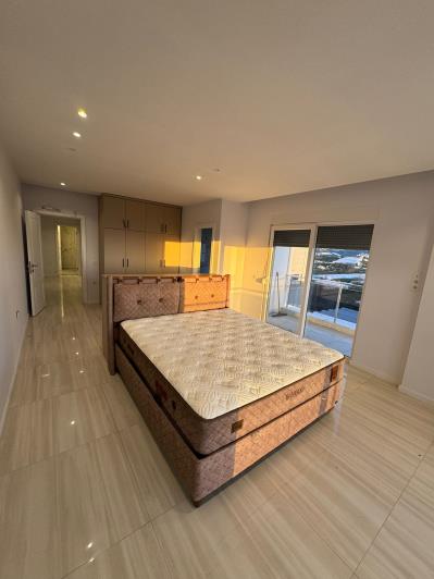 Image No.8-4 Bed Duplex for sale