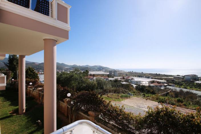 Image No.11-3 Bed Apartment for sale