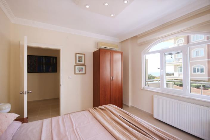 Image No.19-3 Bed Apartment for sale