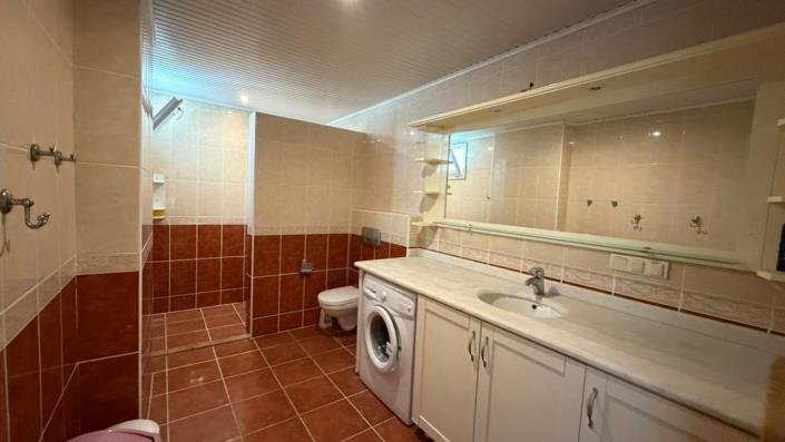 Image No.28-2 Bed Apartment for sale