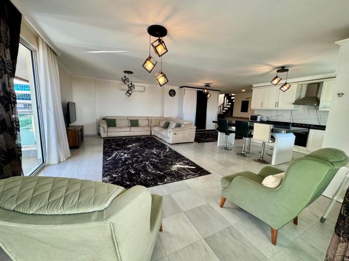 Image No.2-Duplex de 4 chambres à vendre à Kargicak