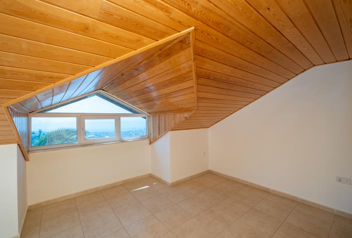 Image No.15-3 Bed Apartment for sale