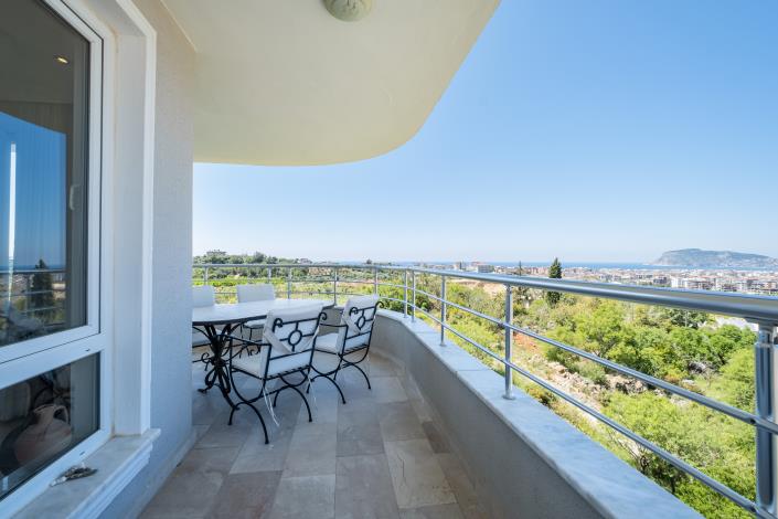 Image No.6-3 Bed Duplex for sale