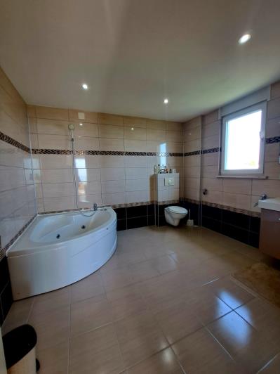 Image No.13-3 Bed Villa for sale