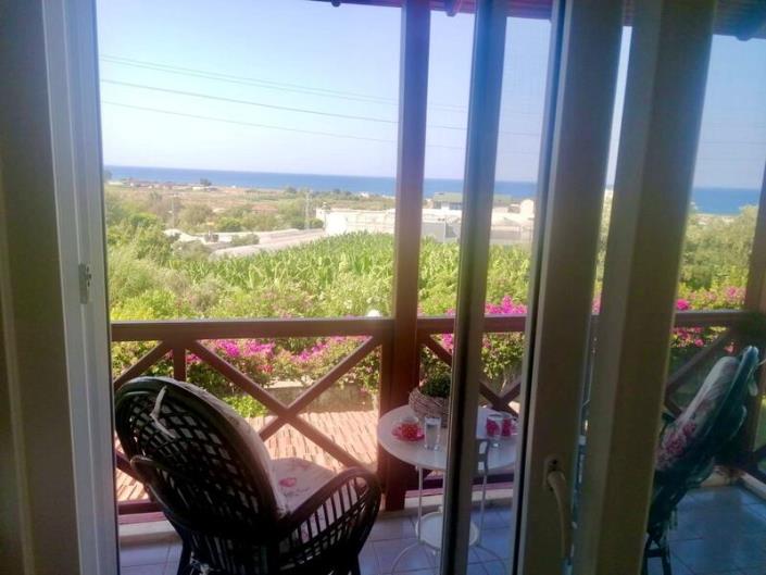 Image No.2-4 Bed Villa for sale