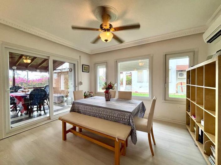 Image No.10-4 Bed Villa for sale