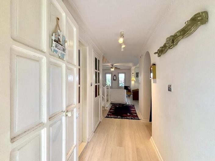 Image No.20-4 Bed Villa for sale