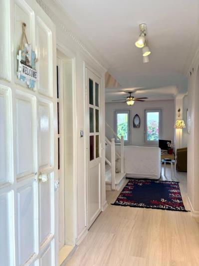 Image No.19-4 Bed Villa for sale