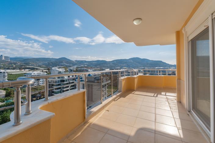 Image No.16-2 Bed Apartment for sale