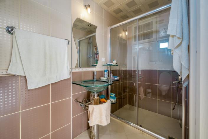 Image No.21-2 Bed Apartment for sale