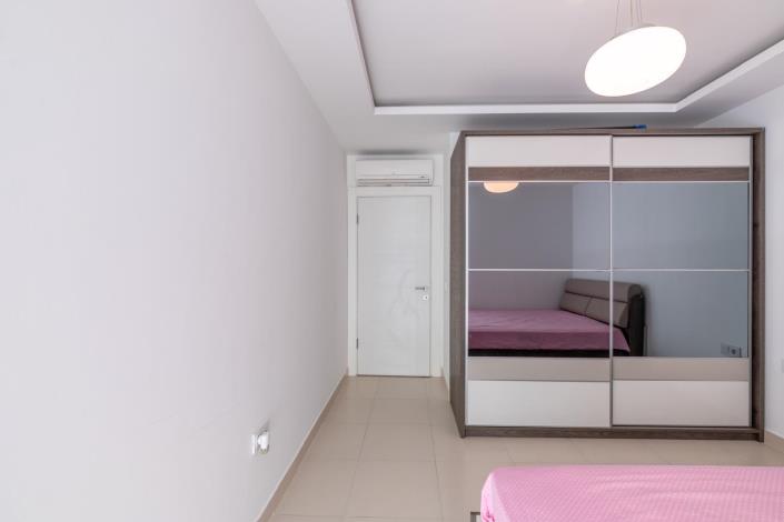 Image No.11-1 Bed Apartment for sale