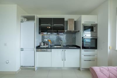 42ff704e-9f8b-4d2c-bafc-9e1758247b0f