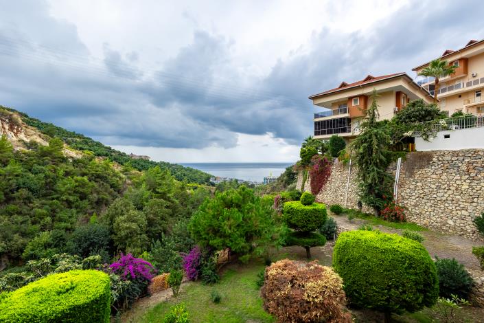 Image No.8-3 Bed Duplex for sale