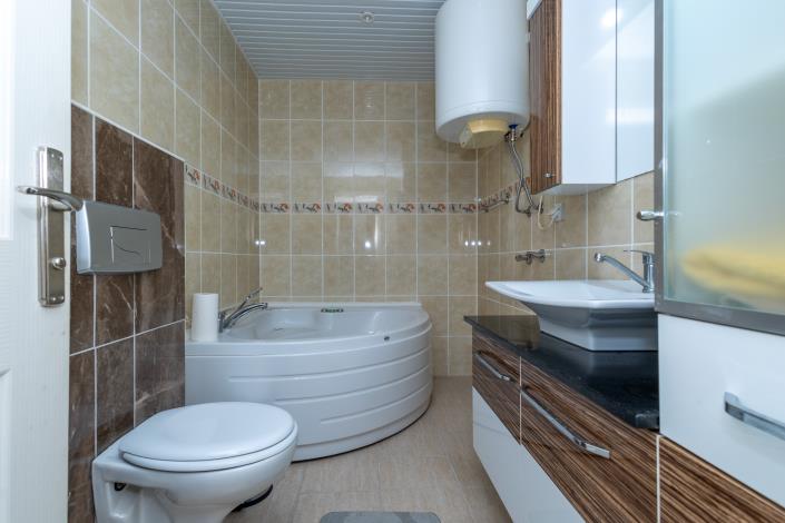 Image No.23-3 Bed Duplex for sale