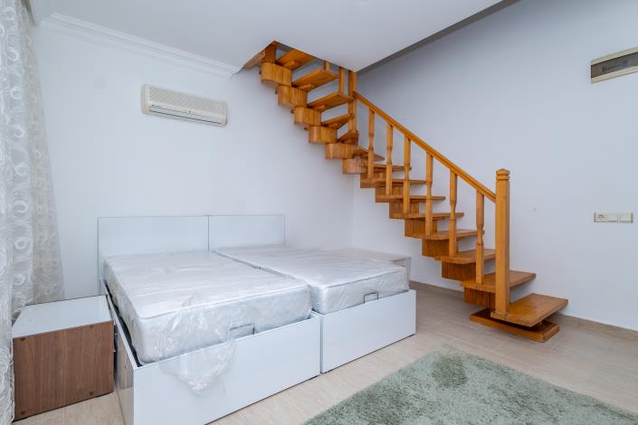 Image No.20-3 Bed Duplex for sale