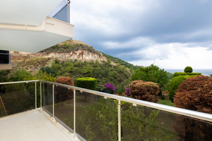 Image No.12-3 Bed Duplex for sale