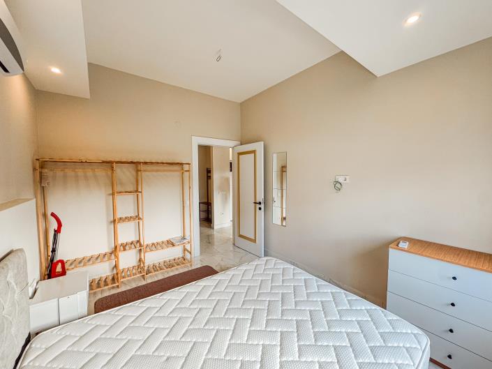 Image No.9-1 Bed Apartment for sale