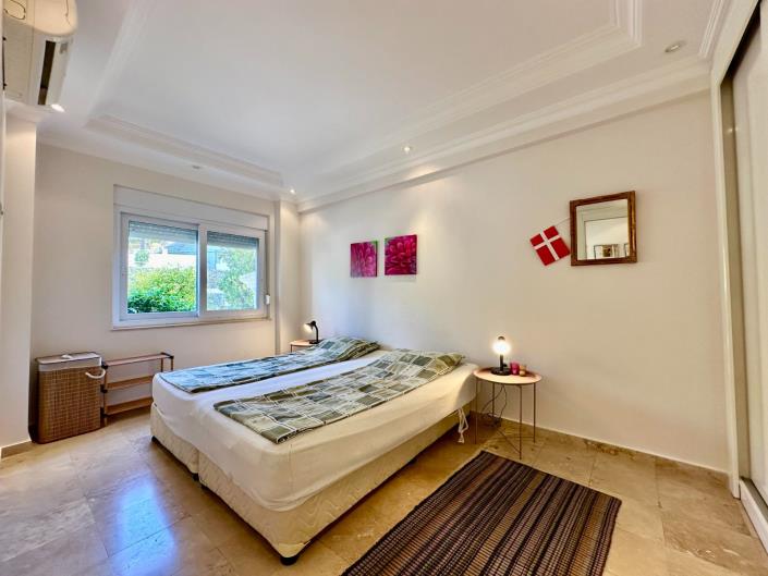 Image No.12-2 Bed Apartment for sale