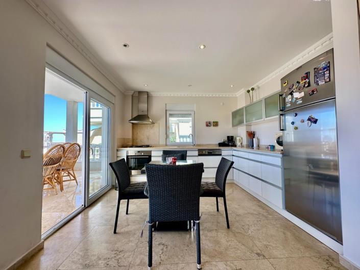 Image No.7-2 Bed Apartment for sale