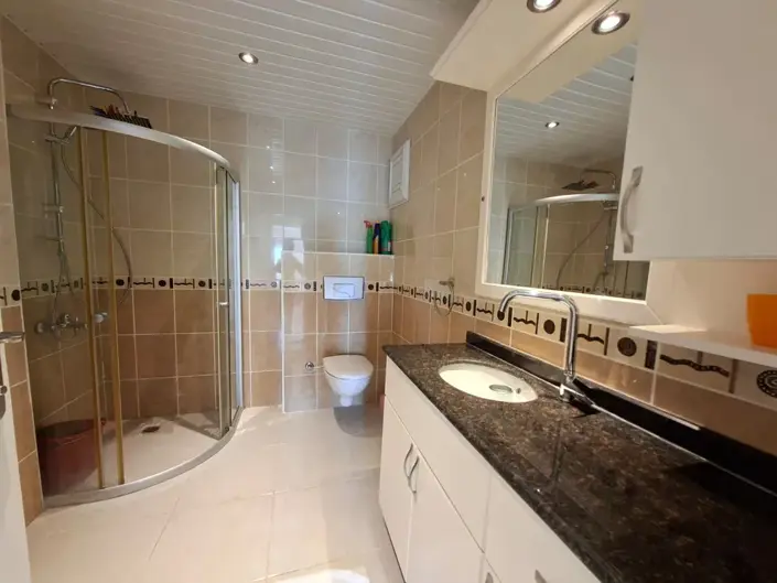 Image No.10-2 Bed Apartment for sale