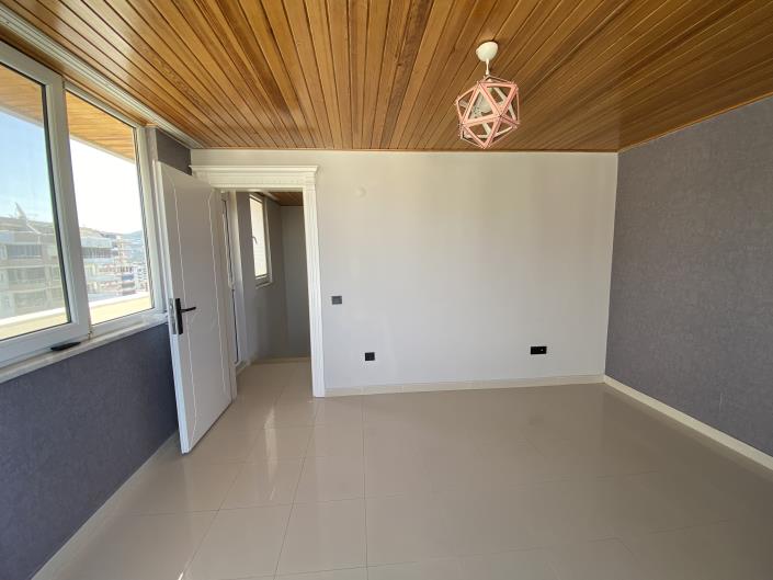 Image No.28-3 Bed Duplex for sale