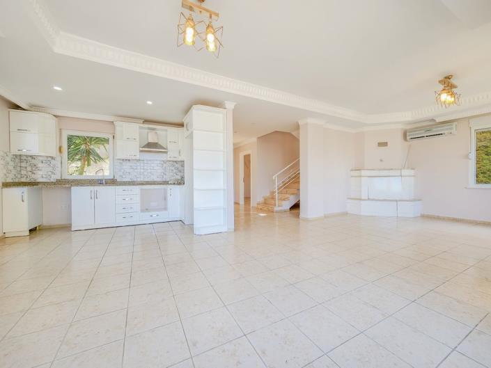 Image No.5-Villa de 4 chambres à vendre à Kargicak