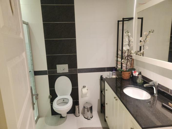 Image No.12-2 Bed Apartment for sale