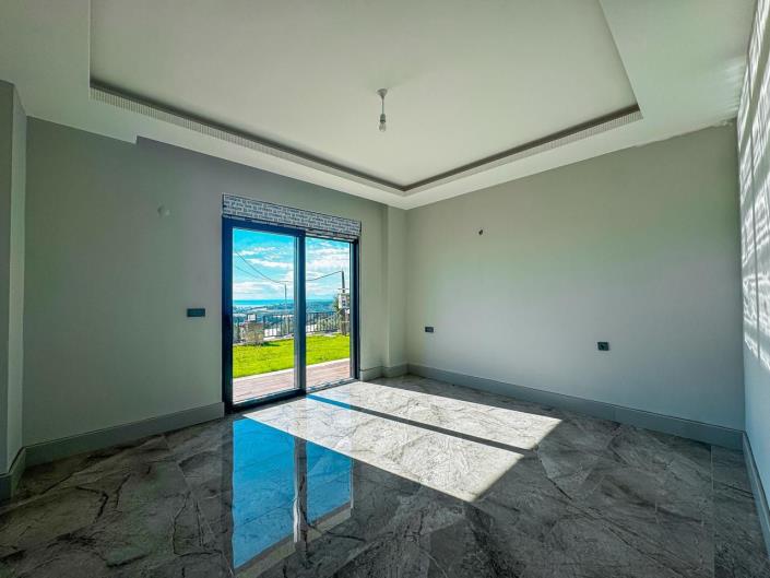 Image No.8-5 Bed Villa for sale